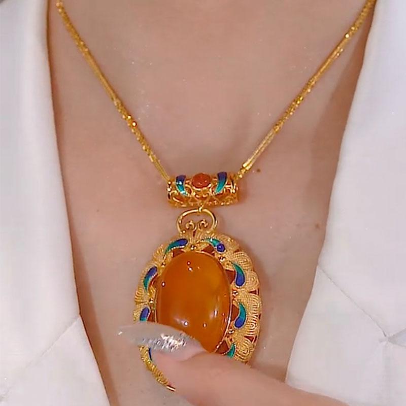 New Chinese antique gold-plated imitation amber beeswax egg surface pendant Guochao court style cloisonne necklace holiday gift