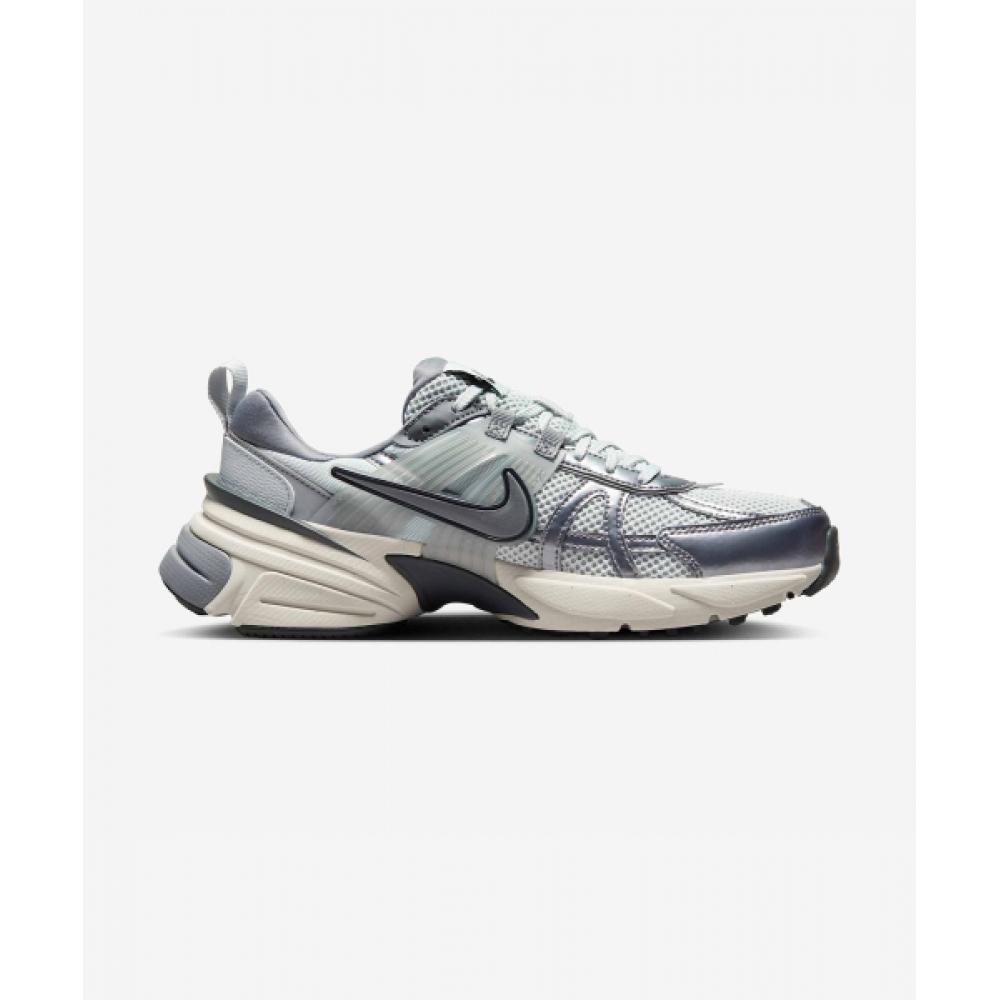 Nike V2k Run W Pure Platinum Wolf Grey Cool Grey Metallic Cool Grey Fd0736 003