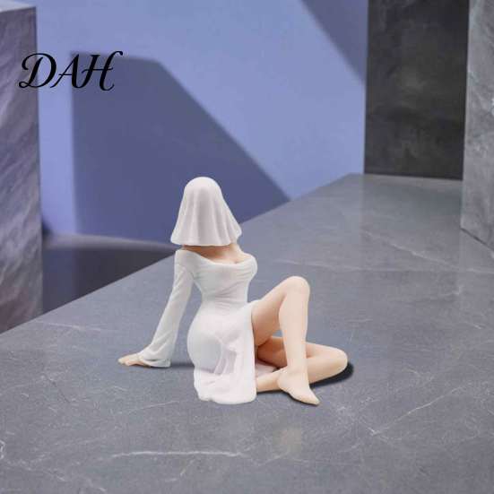 Halloween Ghost Girl Figurine Faceless Figurines, Spooky Lady Car Dashboard Cute Gift Ornament, Gothic Desktop Statue Decor for Home Office Decoration