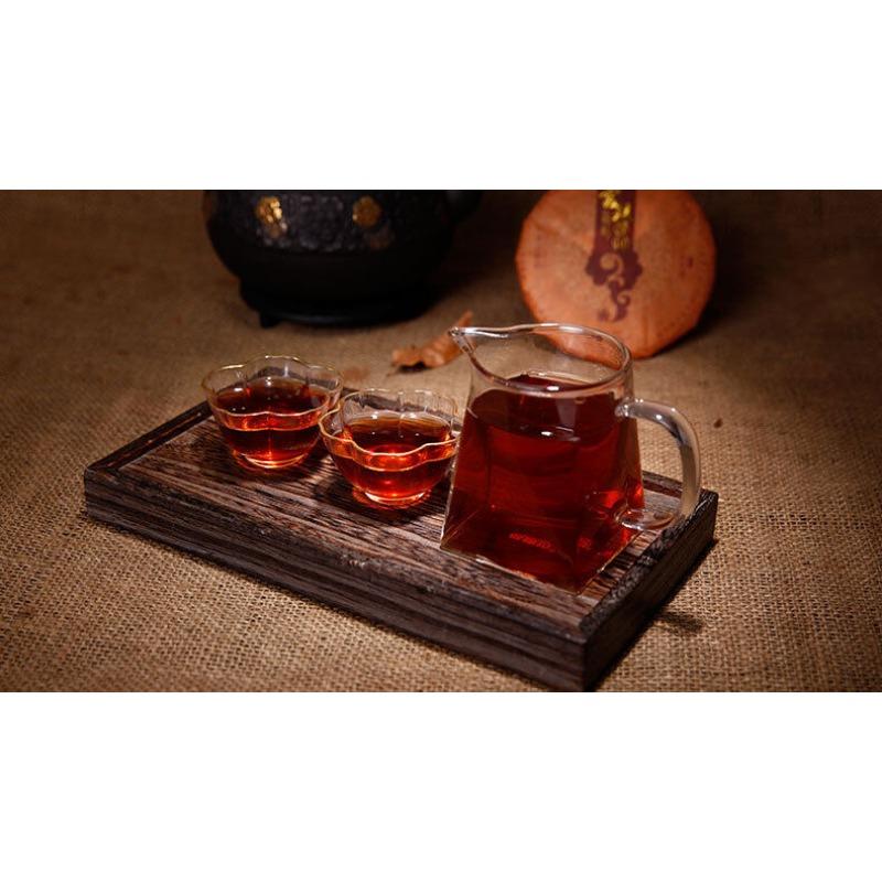 Yunnan Pu'er Tea Palace Чайный торт Пуэр Чай Пуэр Спелый чайный дворец 200г