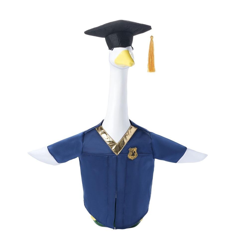 The Porch Decoration Goose Graduation Robe and Hat Set Is Perfect for Celebrating Graduation, Parties, and Garden Displays