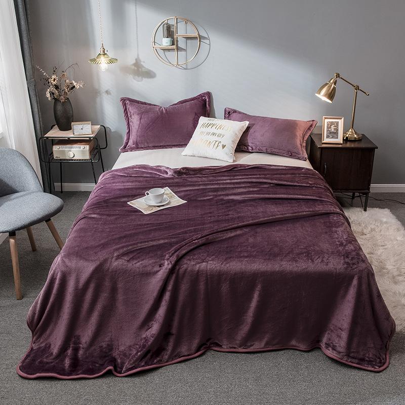 Однотонные молочные бархатные одеяла, утолщенные осенне-зимние чехлы для диванов, офисные ворсы, удобные коралловые фланелевые прямоугольные одеяла