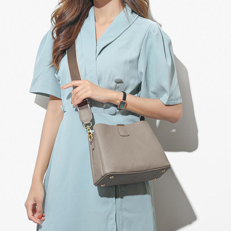 High-end Genuine Leather Women's Bag Fashionable and Simple Single-shoulder Crossbody Bag Cowhide Bucket Bag