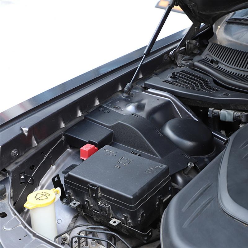 A87Q-Car Engine Side Wire Dust Cover Trim for Dodge Charger 2011- Challenger 2015- Accessories ,Black