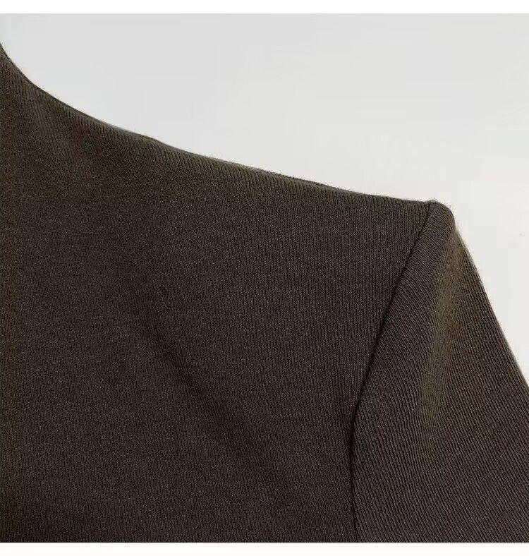 Женская белая бархатная футболка с длинным рукавом и высоким воротником, с подплечниками - Облегающий крой для осени/зимы 2025