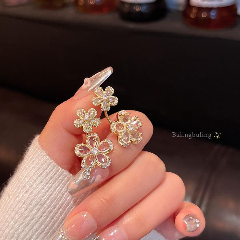 Корейские серьги с цветочным жемчугом из серебра S925 пробы — универсальный и стильный дизайн, вдохновленный лесом