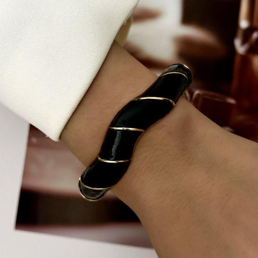Enamel Enamel Cuff Bangle Black White Floral Zircon Bracelet Party Jewelry Bracelet Party Occasion
