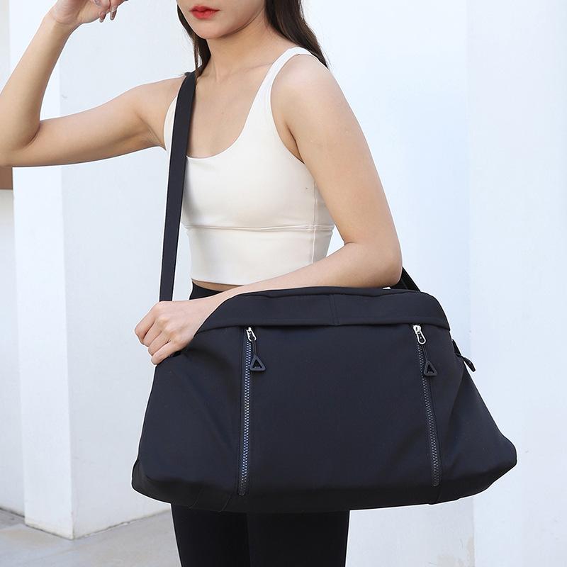 Women's Fresh and Simple Dry and Wet Separation Sports Yoga Bag for Short Trips To Play Contrasting Color Travel Bag Can Be Used To Pull Rod