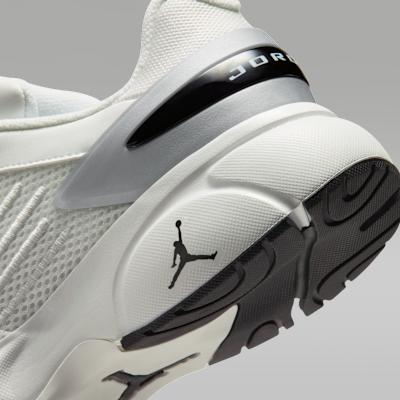 Air Jordan Wmns Trunner Flow 'Summit White Metallic Silver'
