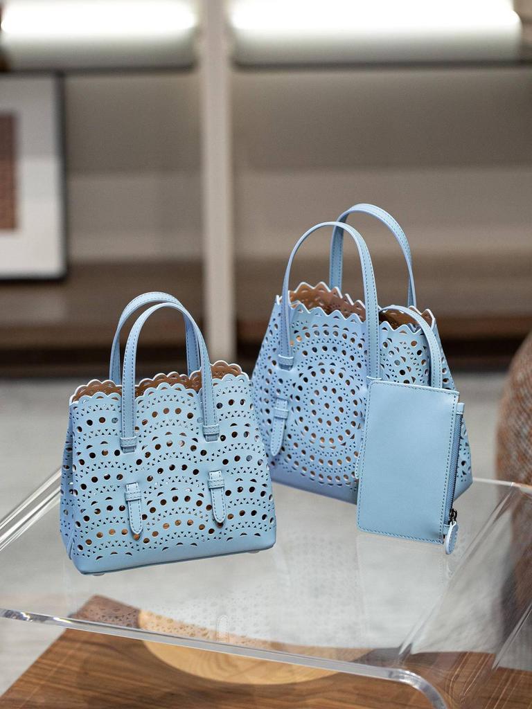 2024 Резная кожаная сумка-тоут: Mina женская сумка-мессенджер из коровьей кожи с одним плечом и полой корзиной