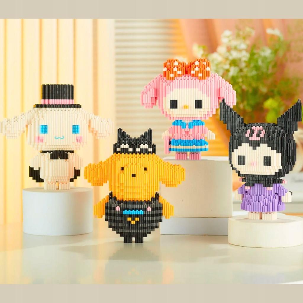 Kuromi Construction Brick Set Sanrio Building Blocks 859 Pcs.