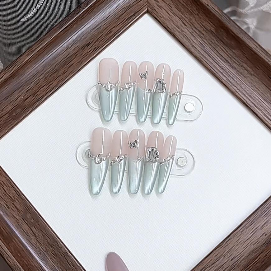 Romantic Journey, Long, Thin Dog Pure Desire, High-end Feeling, Cat Eyes Gradually Become Handmade Nail Art Patch