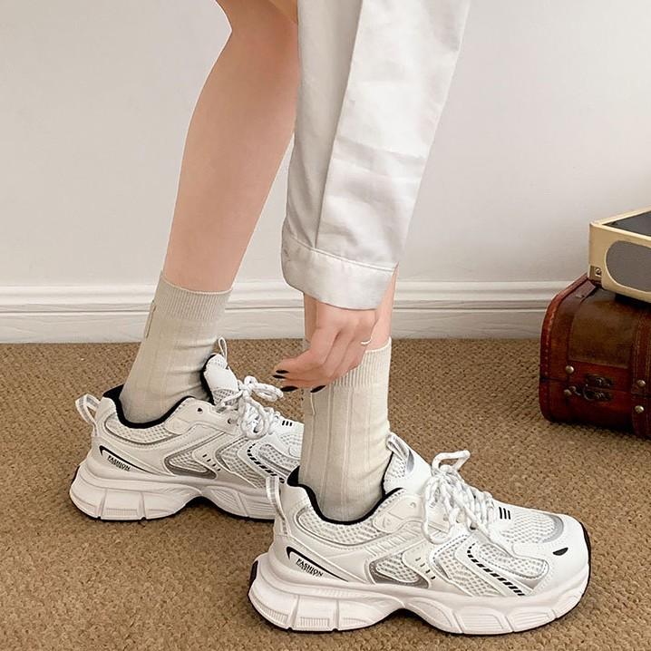 Ретро Париж шоу ноги маленькая платформа папы обувь женская новинка 2025 весна и осень легкий увеличивающий рост универсальная спортивная обувь