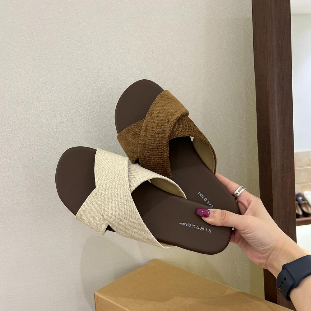 Retro White Slippers Women's Outerwear 2026 Summer Height Increase With Skirt Thick-soled Sandals Women Shoes