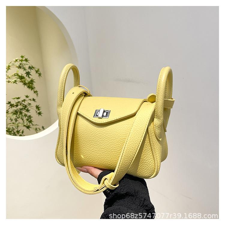 Spring Niche Lychee Pattern Shoulder Bag High-value Temperament Pillow Bag 2025 Spring New Women's Fashion Bag