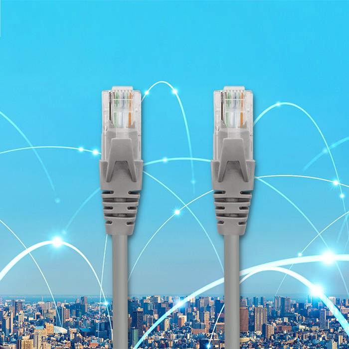 Qoltec Kabel Patchcord UTP | CAT5e | 2 x RJ-45 | 5m | High speed | Gold