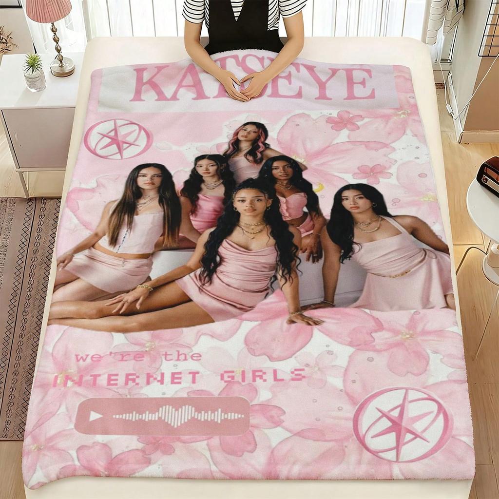 1pc Katseye Girl Group Flannel Blanket, All Season Super Soft Warm Throw Blanket for Bedroom Living Room Camping, Music Fans Hol