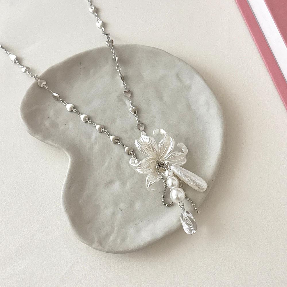 Lily Pearl Necklace for Women, Long Tassel Super Fairy Niche Design High Grade Light Luxury Temperament Clavicle Chain