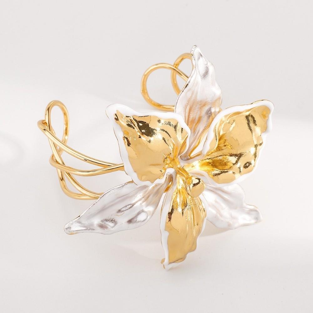 Bohemian Iris Flower Armband Leaf Arm Bangle Personalized 3D Flower Metal Bracelet Girls