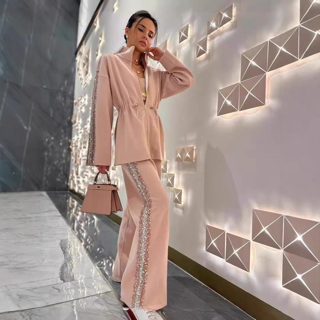 2025 Модный комплект из двух предметов: топ с широкими штанинами и укороченным топом