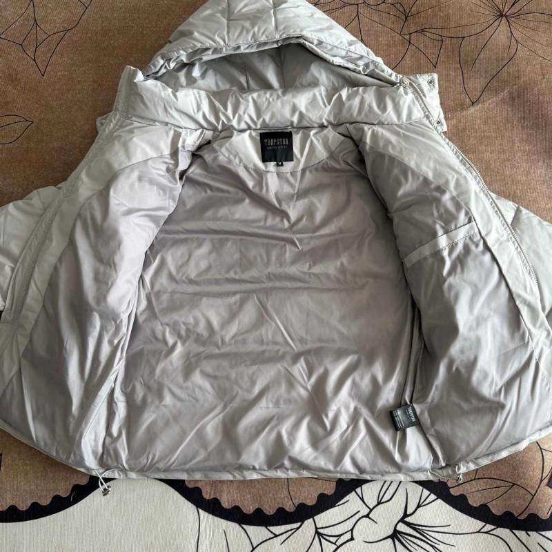 Mens Detachable Hooded Puffer Jacket With Hidden Side Zip Pockets Streetwear Style