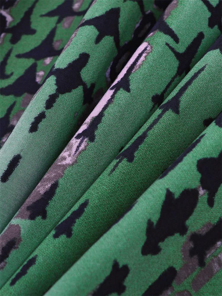 EDOLYNSA 2024 Повседневное кафтан с v-образным вырезом в темно-зеленую полоску размера плюс, женское летнее пляжное платье с принтом в стиле бохо, купальник, накидка Q1218