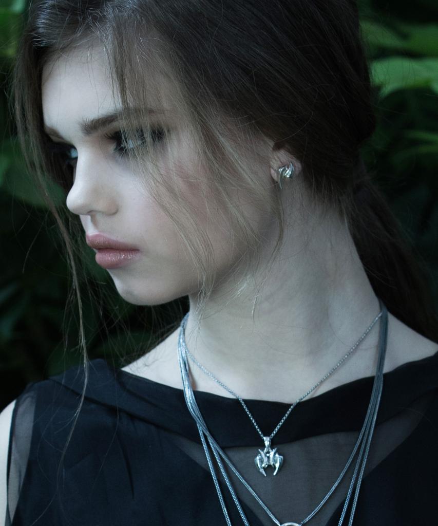 Mezmic Double Teeth Necklace