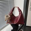 Ретро женская сумка 2025 новая осенняя мода мягкая поверхность сумка-пельмень высокая ценность одноплечевая сумка-мессенджер