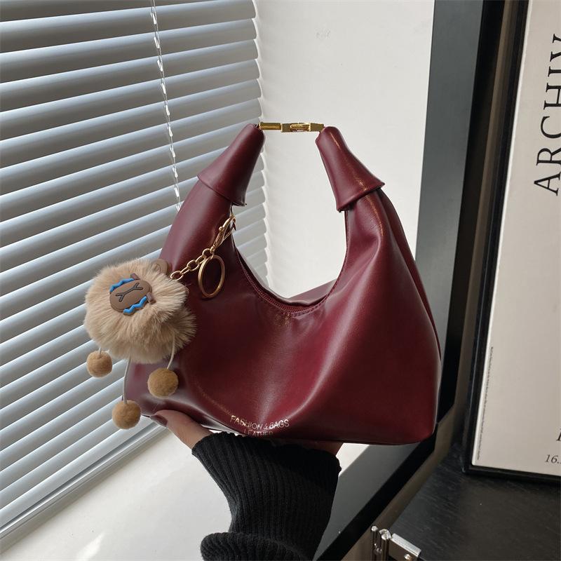 Ретро женская сумка 2025 новая осенняя мода мягкая поверхность сумка-пельмень высокая ценность одноплечевая сумка-мессенджер