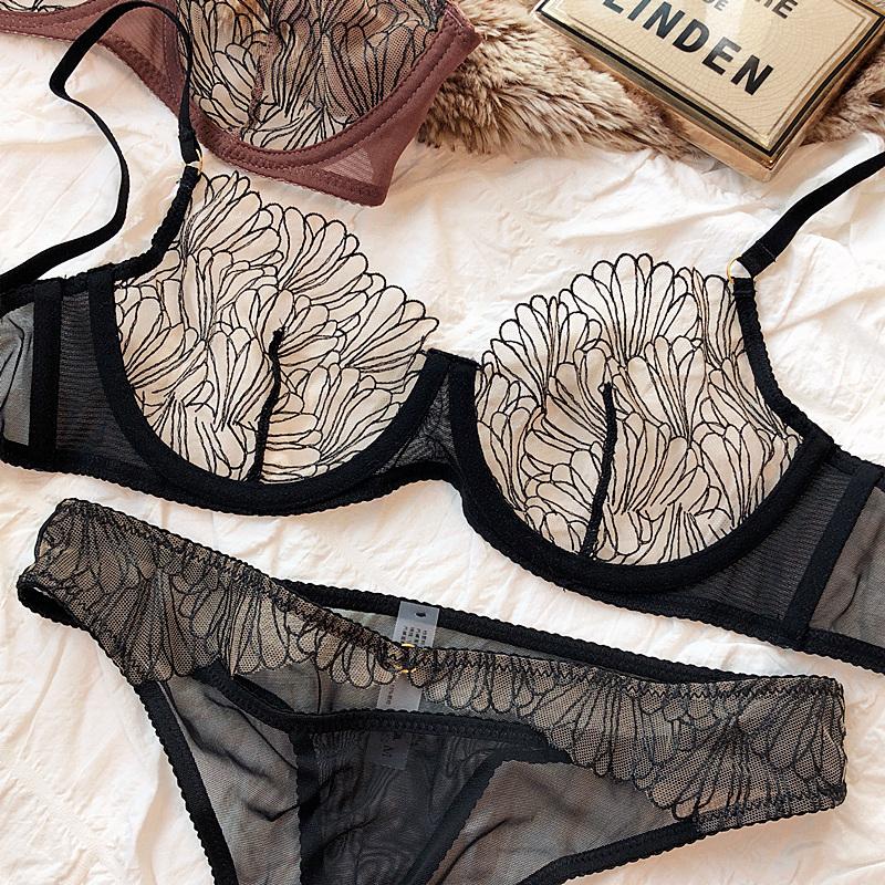 Летнее кружевное ультратонкое женское нижнее белье, французский высококачественный бюстгальтер пуш-ап с перьями, сексуальный комплект из бюстгальтера и полых трусиков для женщин