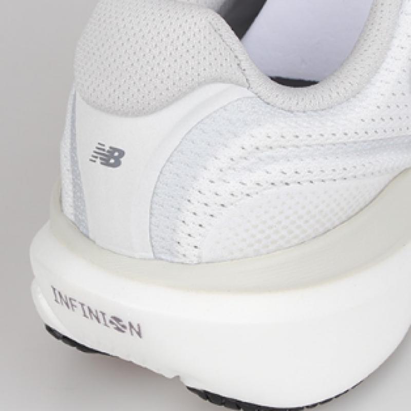 New Balance Беговая обувь Fresh Foam X 1080 V15