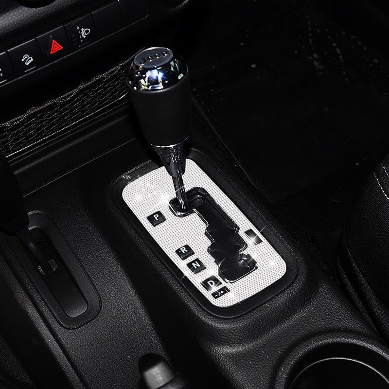 Декоративные стразы-наклейки на рычаг переключения передач Jeep Wrangler