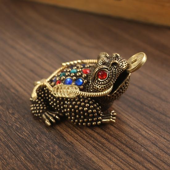Латунная статуэтка жабы, винтажная 3-ногая золотая жаба, модель, мини-статуэтка лягушки из горного хрусталя, металлическая скульптура животного, украшение для рабочего стола в стиле фэн-шуй, орнамент