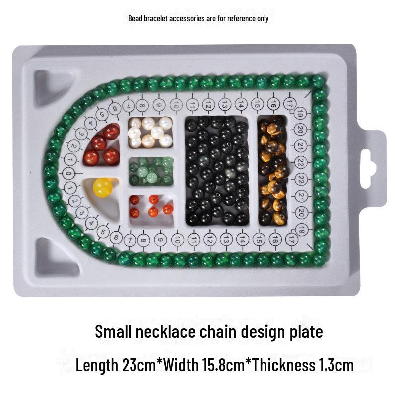 Ассортимент флокированных ювелирных изделий, витрин и дизайнерских лотков для браслетов и ожерелий своими руками