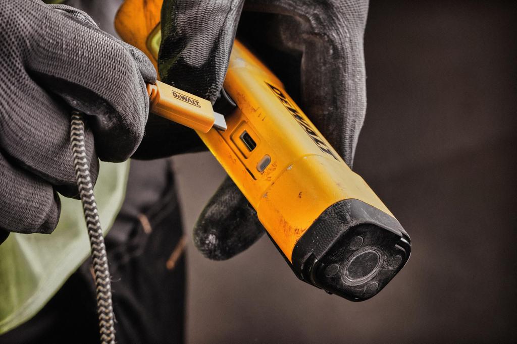 DeWalt LED Maximum Brightness 1000 IP54 Dustproof and (DEWALT) Flashlight, Rechargeable, Lumens, Waterproof, DCL183-XJ