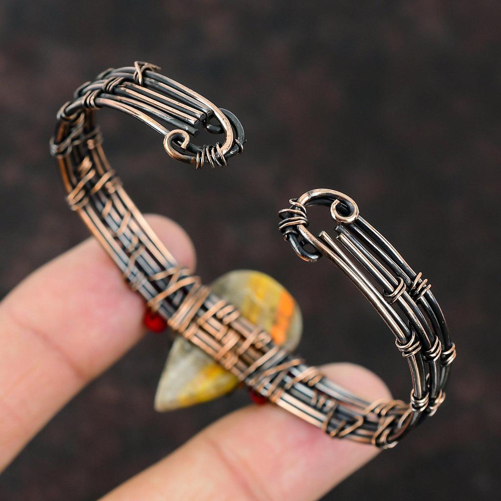 Браслет-манжета из яшмы шмеля, медный браслет из красных коралловых бусин, браслет из медной проволоки, регулируемый браслет-манжета ручной работы с драгоценными камнями для подарка