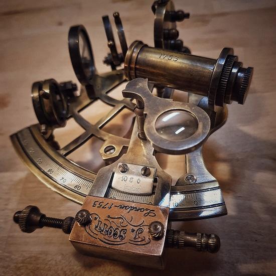 Латунный секстант с деревянной коробкой, винтажный твердый античный морской парусный спорт, морской морской флот, функциональное украшение для подарка, рождественский подарок, подарок