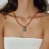 Ожерелье из ракушек и цветных камней с резной рыбкой Простая яркая цепочка на ключицу Праздничные украшения
