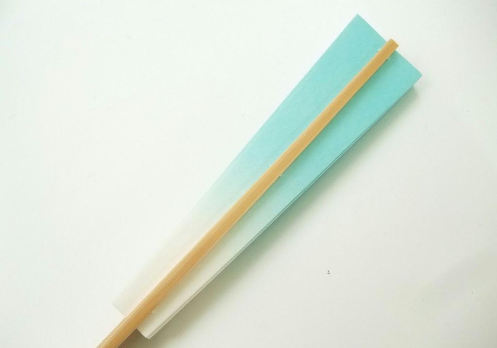 Асакуса Кимоно Город Бокаши Танцевальный веер Белый бамбук 9 см 5 минут Белый бамбук Сделано в светло-голубом цвете Синий Практика Танцевальный и Фестивальный Танец [Blue Japan]