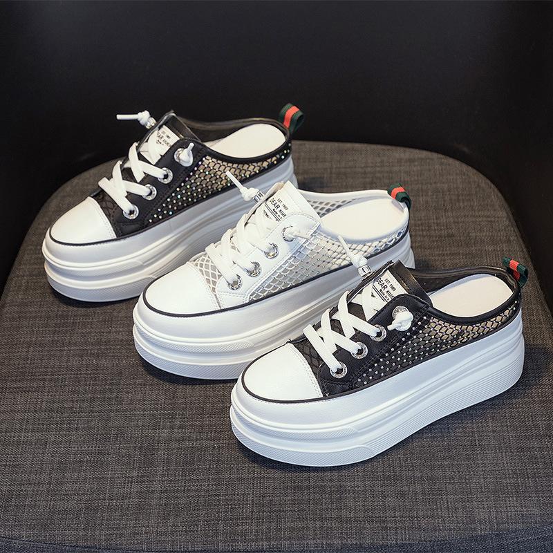 Новые женские летние полушлепанцы с толстой подошвой и закрытым носком, сетчатые, дышащие, на платформе, повседневные, маленькие белые туфли, ленивые туфли