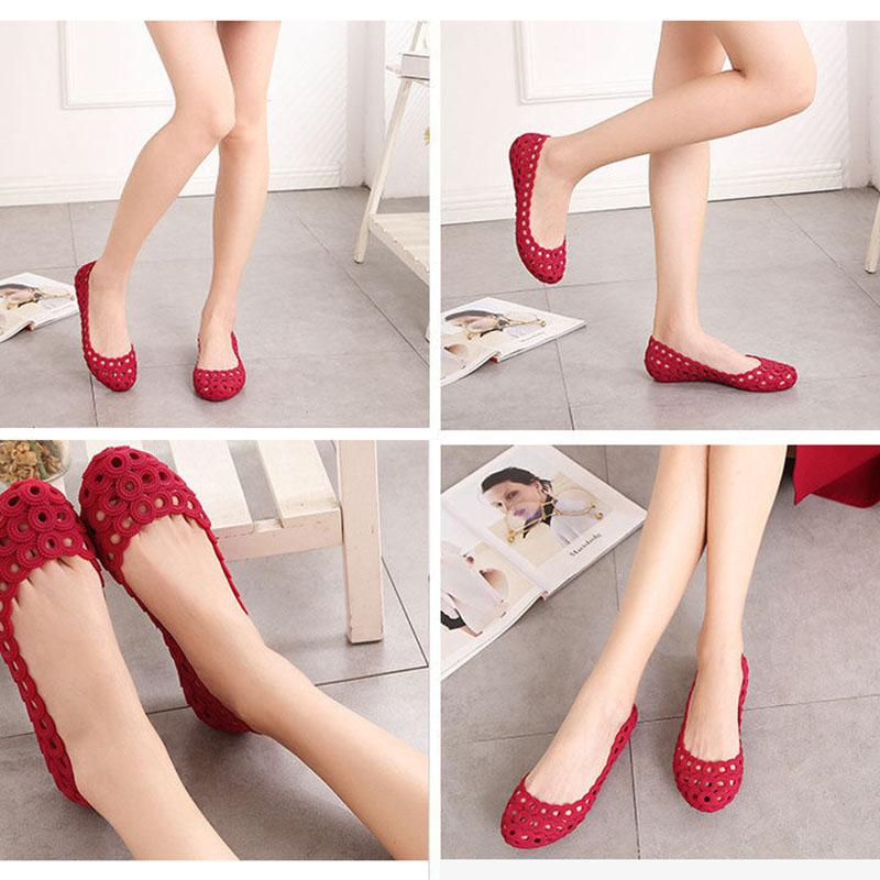 Summer Hollow Nurse Jelly Shoes Ladies Non-slip Flat Beach Shoes Mother Hole Sandals