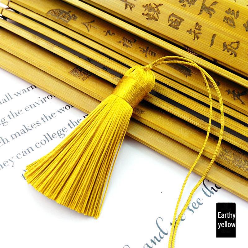 Short 5cm DIY Handmade Tassel Pendant for Phones or Cars - Retro Style