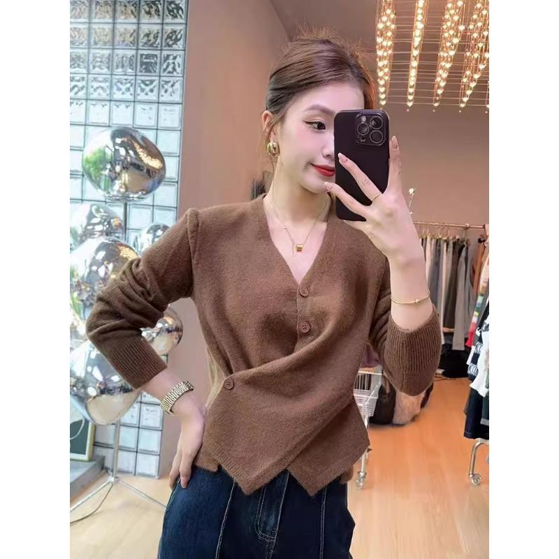 Корейская мода необычный дизайн с перекрестными пуговицами и V-образным вырезом вязаный кардиган свитер с длинным рукавом новый вязаный топ осень и зима повседневная простая одежда 1957