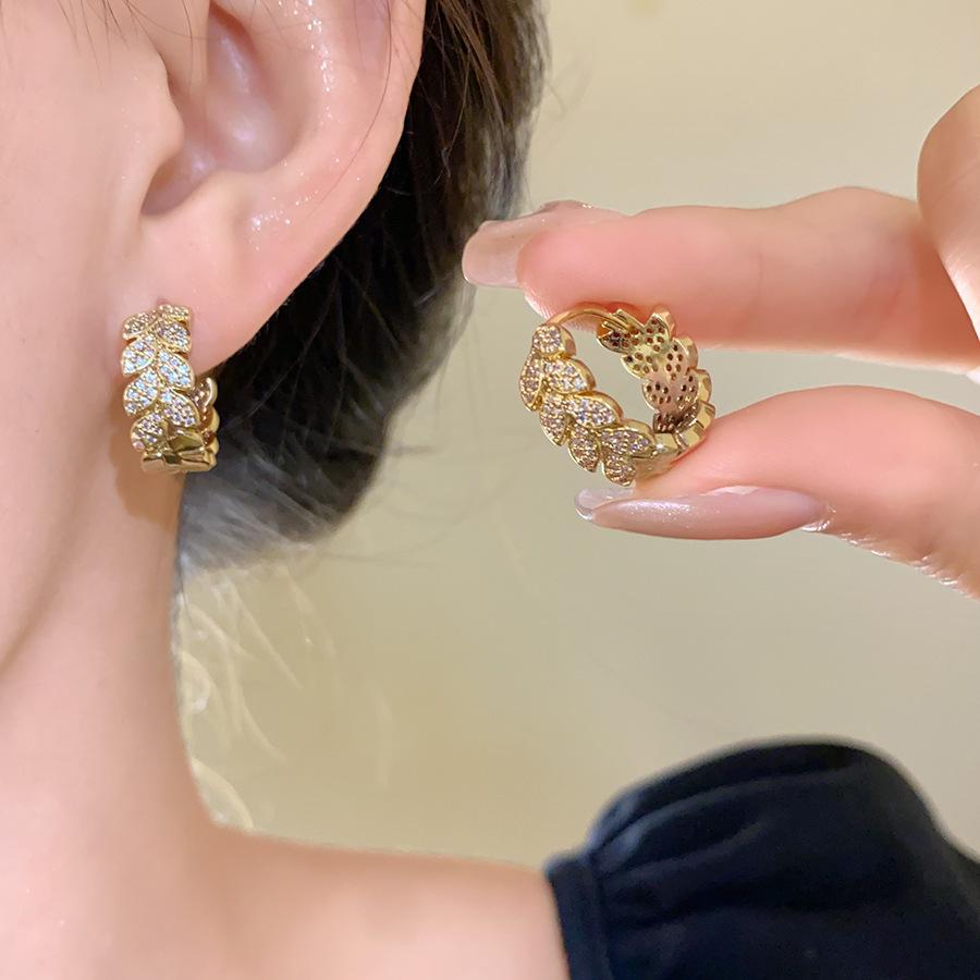 Silver Needle Super Fairy Elegant Bow Flower Stud Earrings French Light Luxury Earrings Literary Style Sweet Versatile Earrings