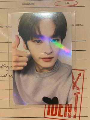 [Б/У] straykids Reno специальное предложение в магазине Голо