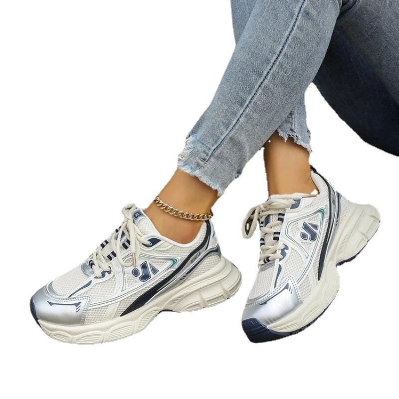 Мода Женская спортивная обувь Кроссовки на платформе Весенняя мода для походов на открытом воздухе Нескользящая повседневная обувь Дышащая женская обувь для бега Обувь