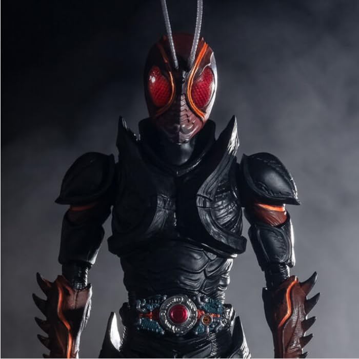 Ограниченная серия Tamashii Nation 2023 S.H.Figuarts Kamen Rider BLACK SUN (Первая версия трансформации.)