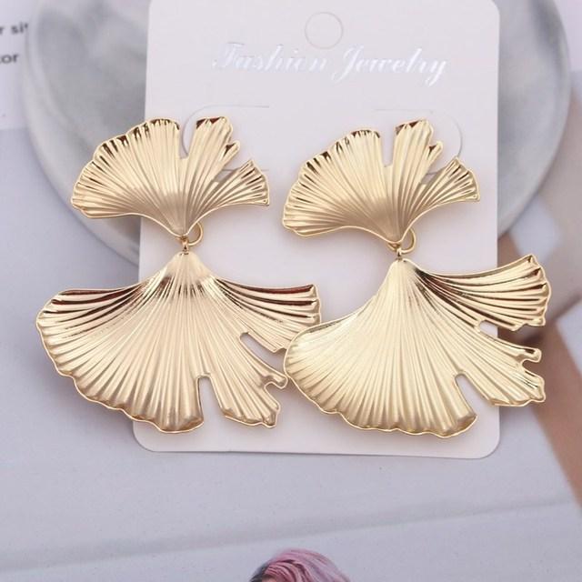 Retro Trendy Statement Drop Earrings for Women Party Ginkgo Biloba Leaves Dangle Earrings Classic European Metal Jewelry Gift