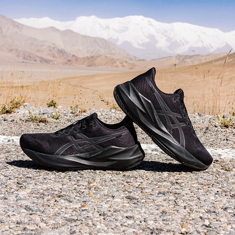 Asics Versablast 4 белые легкие женские кроссовки Ube 1012B775-100