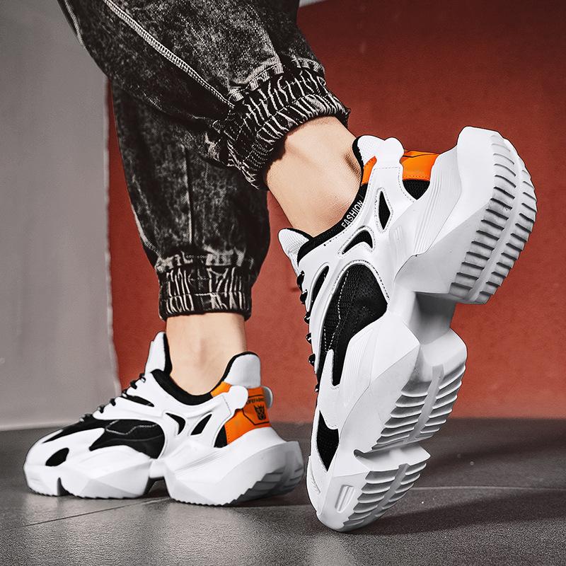 Мужская обувь 2021 лето дышащая спортивная повседневная для бега подростковая трендовая обувь увеличивающая рост черные кроссовки для папы